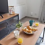 Apartmán Expat Renting - Le Cocon - Wifi - Near Station *