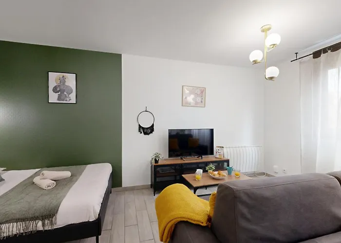 Expat Renting - Le Cocon - Wifi - Near Station